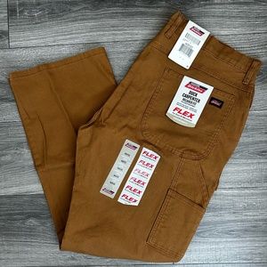 Brand: Dickies Size: 40x32 Color: khaki